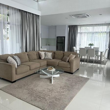 Holiday Pool Villa На Джомтьен Экстерьер фото