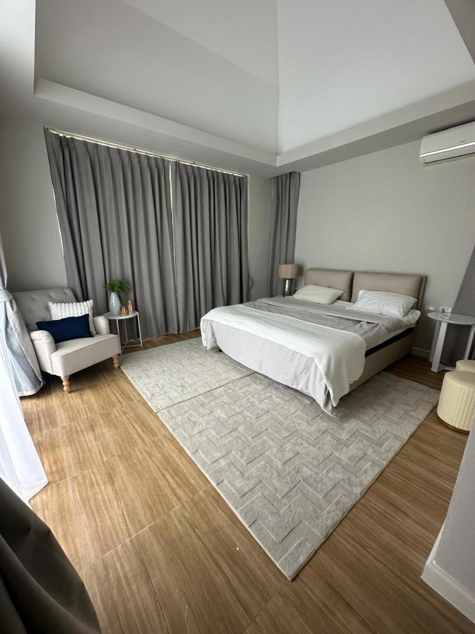 Holiday Pool Villa На Джомтьен Экстерьер фото