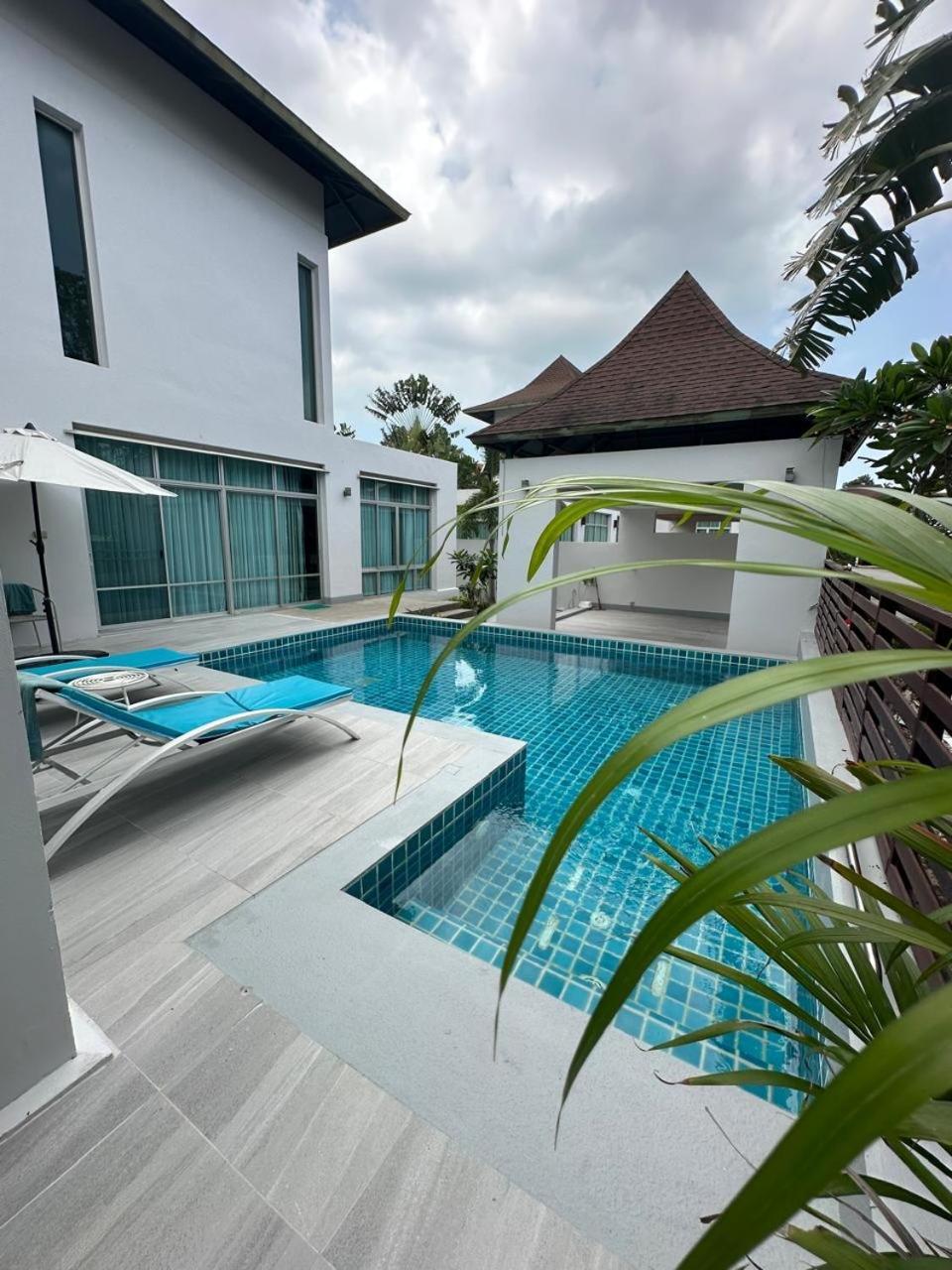 Holiday Pool Villa На Джомтьен Экстерьер фото